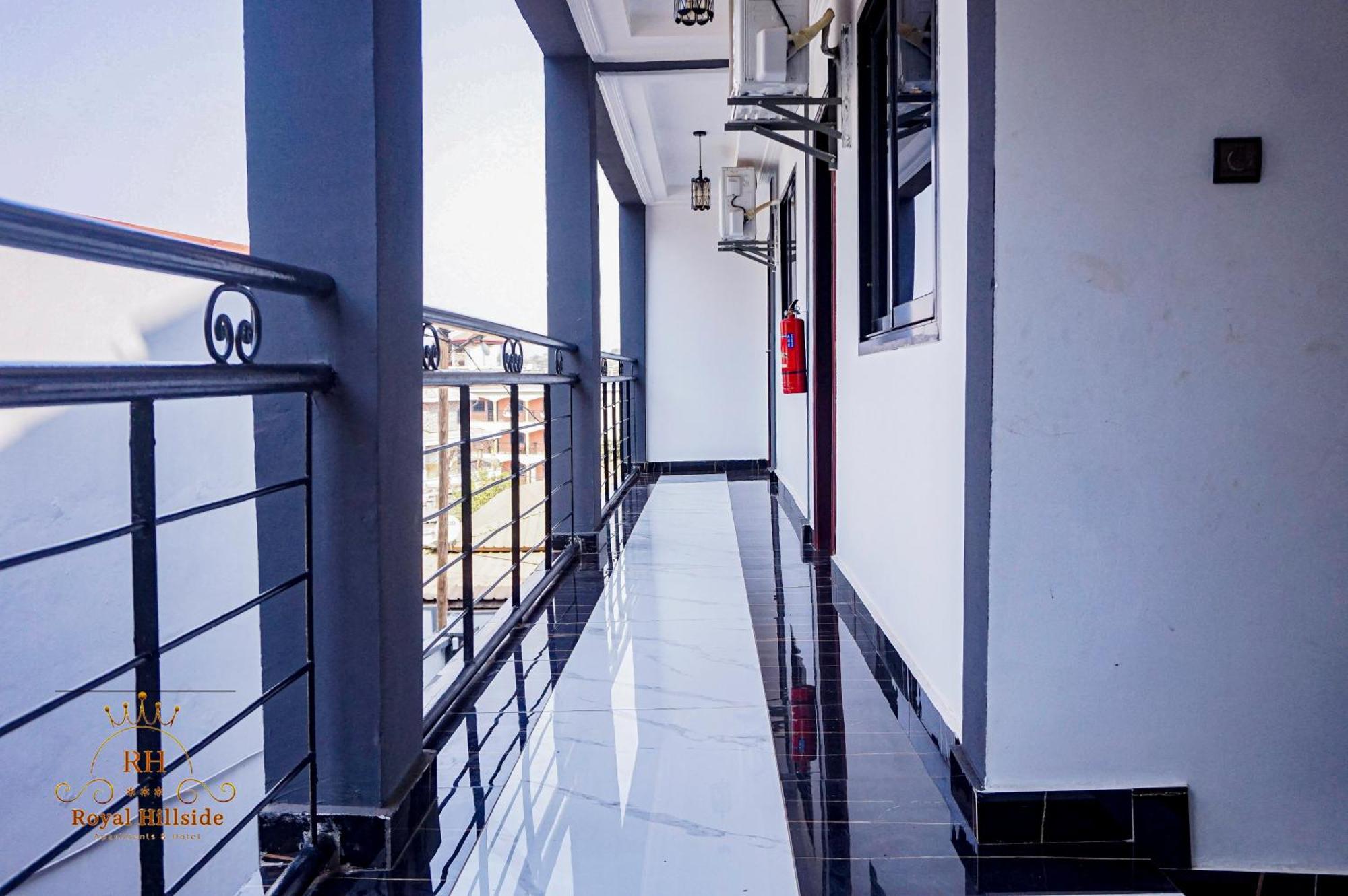 Royal Hillside Apartments And Hotels Yaounde Exterior photo