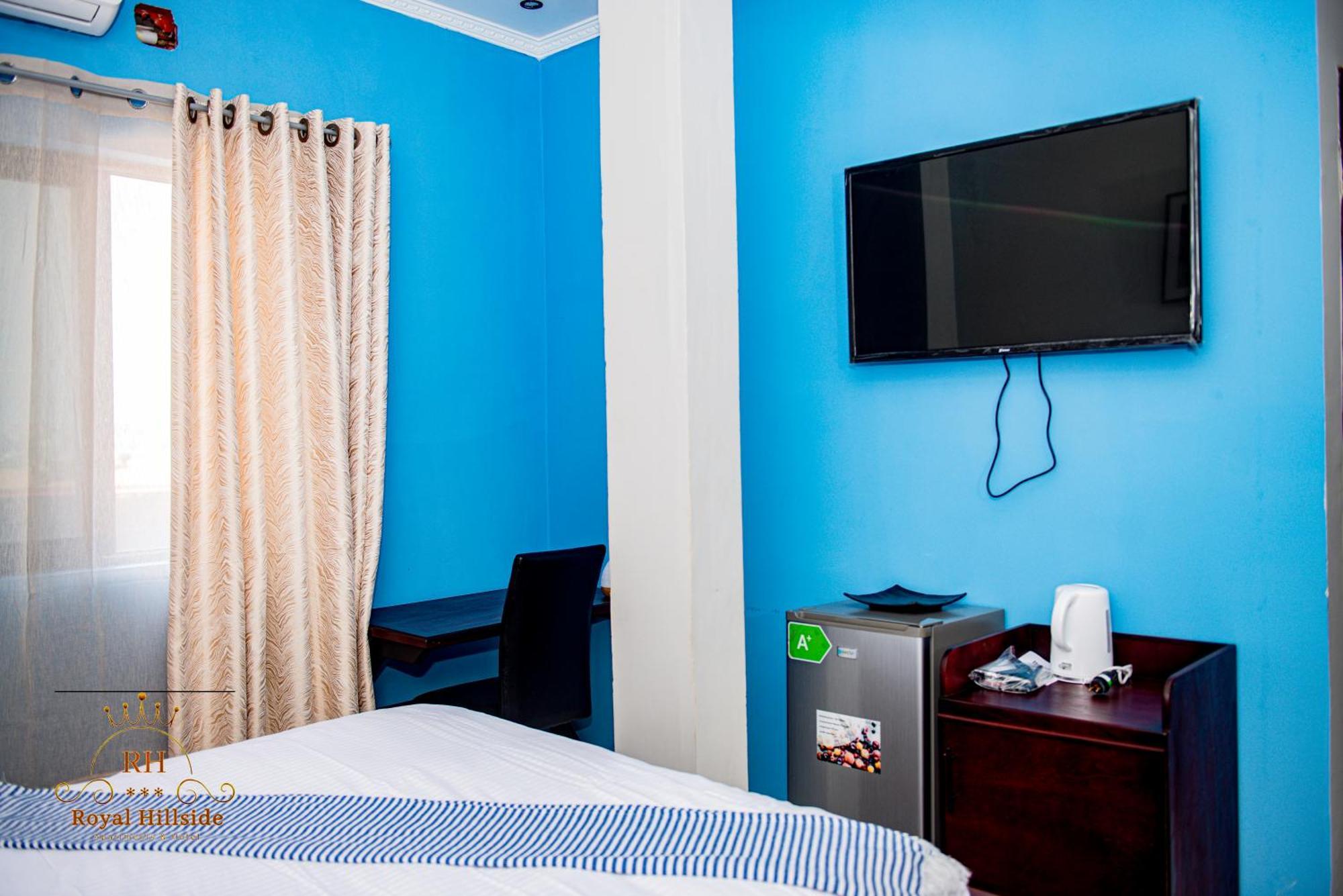 Royal Hillside Apartments And Hotels Yaounde Exterior photo
