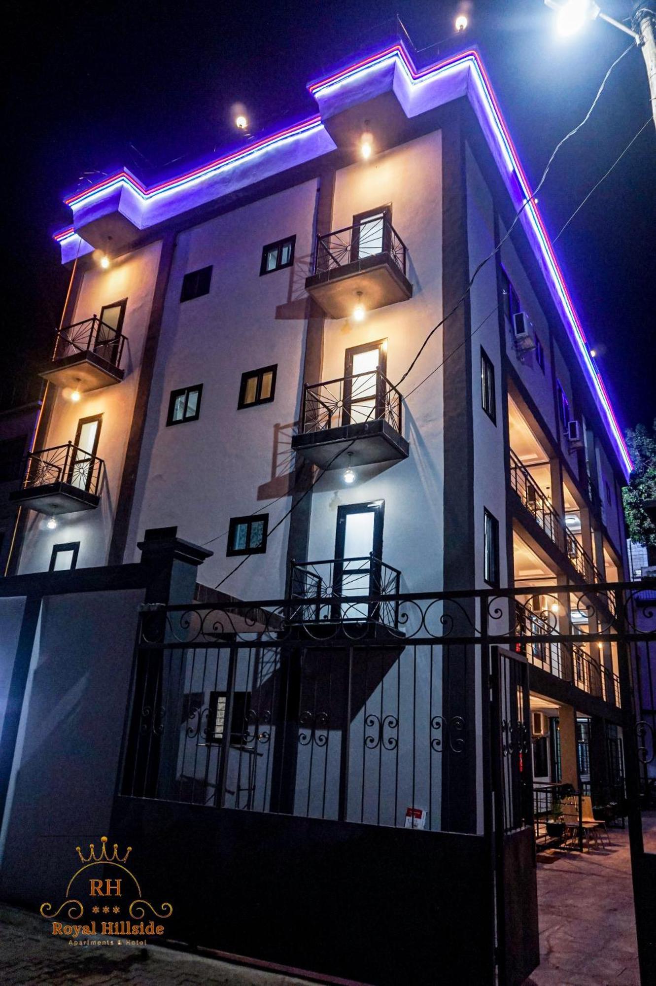 Royal Hillside Apartments And Hotels Yaounde Exterior photo